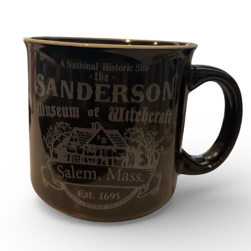 Disney Hocus Pocus Sanderson Museum of Witchcraft‎ Salem Black 20oz Mug